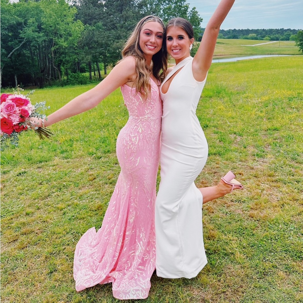 PROM DRESS FOR SALE!!! Perfect condition- dry cleaned and worn once